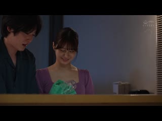 「一定要好好清洗喔！」一直把我当成小孩的年纪差姐姐，把我的包茎肉棒的皮剥开，温柔仔细地清洗！ 凤美优 ROYD-306