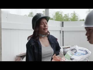 与筋肉女上司因为突然豪雨无法自现场返家…以身体取暖看到妩媚湿濡头髮肌肤让人理性爆发车震中出 都月琉衣纱 DVAJ-633