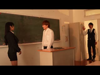 女教師NTR 被不良學生奪走最愛的妻子 上羽絢 JUR-441