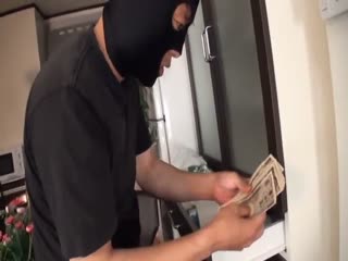 费洛蒙妻的大人身体让人火热性欲破裂！用着成熟身体摩擦我的勃起肉棒对着脸蛋发射大量精子18名4小时 NASS-178