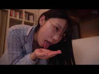 输给学生诱惑的日子…与离家巨乳学生妹中出恳愿同居生活。 沙月芽衣 PIYO-120