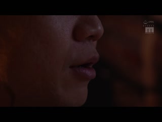 与毕业纪念册最可爱的那个妹子在应召再会 在网路上流传召集同学不停无制限中出。 白桃花 MIAA-788