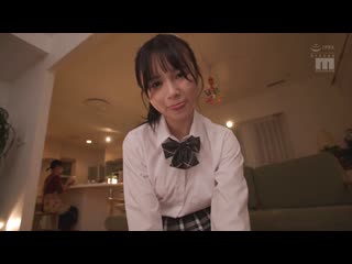 看到来参加住宿会的女友看着哥哥今天也完全勃起！「拜託…！今天请你冷静一下…」匆忙地偷偷地帮他射精 泉百华 MIDA-090