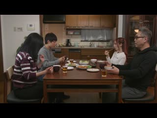 強暴了媽媽再婚後出現的，雖然很討厭但臉蛋卻是超可愛的臭屁妹妹，結果變成妹控了。 齋藤亞美里 SAME-186