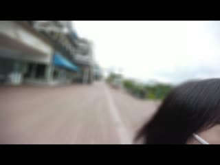 一开始想说只是长的像、我的女友搞不好是AV女优 约会一整天后、嫉妬与优越感激动到中出个够。  枢木葵 HMN-070