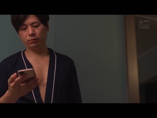 与人妻秘书在出差处宾馆沉溺于浓厚不伦性爱。 明里紬 ADN-347