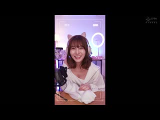 SNS追随者总数32.8万人，美少女网红凤美优在直播中逆向勾引！小恶魔肉棒操控，让素人男性的精液一次又一次被榨干，技术高超的性爱！最后是奖励的爱情生中出！ DVMM-231