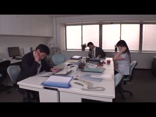 因为喝醉酒乱亲，结果被会计眼镜妹爱上…从隔天开始，每天都被意想不到的巨乳所诱惑的我，多次乳交接吻中出 羽月乃苍 DVAJ-698
