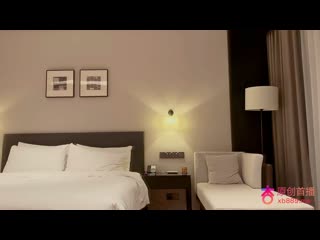 杏吧传媒 刚下课就来接单想拔套后入被发现差点翻车 xb-1057