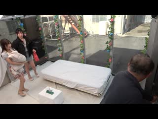 露臉魔鏡號 親密女友們限定 令和女大學生2人組逆搭訕昭和大叔挑戰「射精脫出遊戲」！ DVMM-282