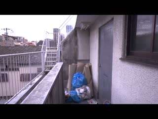 在邻居垃圾房间裡被异臭中年大叔监禁、调教、同情…不拔出连击中出55发持续被搞上的司法实习生 伊藤舞雪 CAWD-639