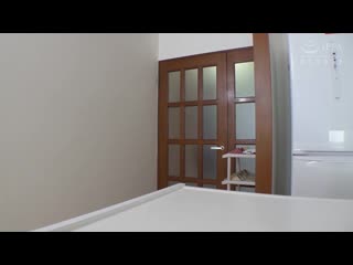 避开老公眼光在自家搞不伦 如月夏希 KSBJ-102