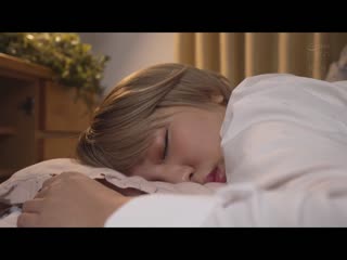 男孩气十足,像男朋友的女孩,穿着超乎想像的成人内衣,身材好,屁股丰满,木下希玛丽 ROYD-184