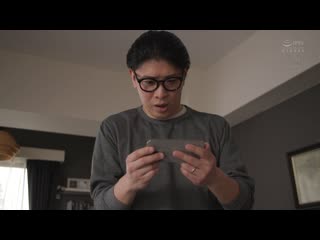 「让对方睡走，请考虑一下」 沉溺在老公认同的不伦关係中，妻子快乐剧 全部真人演出！！ 沙月文乃 URE-119