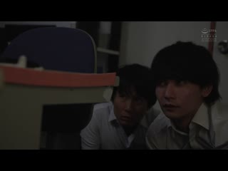 胸部大过头新任老师梓先生被大家强暴的三天。 梓光莉 SAME-167