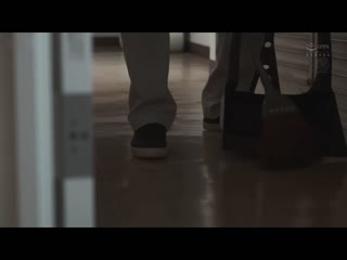 汗水与爱液满溢的肉体学生成绩报告书 为了深爱的儿子就学、我的身心都沉溺在他身上…。 平冈里枝子 ROE-167
