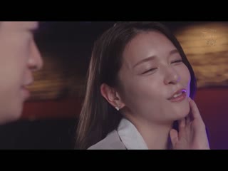与让人理性飞走般究极身躯人妻的不伦性交。 橘玛丽 DASS-261