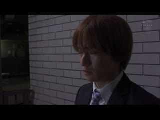从接吻开始的社宅不伦 热情嘴唇刺激湿濡的上司妻子 武藤彩香 JUL-741