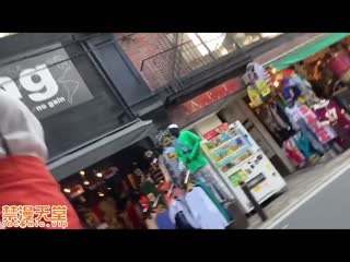 美國村把上的女姓。相信臉部會打碼出演OK！！無套中出抽插到爆 FC2-PPV-2398527