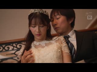 即將結婚的新娘，比起和新郎充滿愛的SEX，反而被男性婚禮企劃師強姦，淫穴濕透，高潮到不行。 七森莉莉 SONE-852