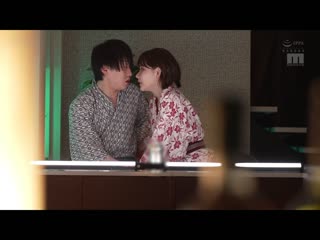 野兽女上司出差处设计好的小穴疯狂住同房 搾取10发吞吐肉棒直到早上逆NTR 深田永美 MIDV-113
