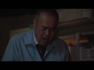 被逼肉体奉仕的偷东西妻子 三宫椿 SAME-032