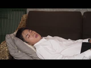 与憧憬的漂亮朋友母亲在交友软体再会。切开紧张丝线的二人、捨弃理性随着本能交合。 橘玛丽 DASS-330