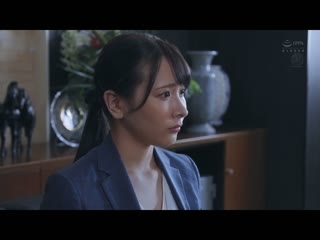 人妻秘书、满是汗水与接吻的社长室中出性交 庵姬花 JUQ-720