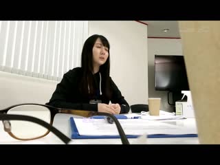 制作部入社2年目 助理导演森川 对春药校果半信半疑的森川挑战人生初次嗑药做爱！ 森川玉绪 SDJS-160