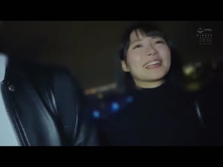 引诱可爱咖啡店员约会后展现困惑脸蛋微笑答应、虽说是一日约会、带进宾馆后急遽变得淫荡积极、疯狂中出到早上。 东条夏 HMN-450