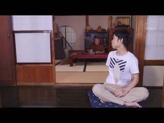 返乡探亲的空闲假日、亲戚大姊的湿濡H罩杯胸部太过淫荡… 初音实 IPX-508