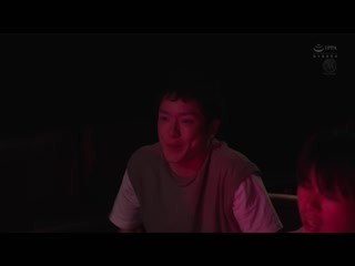 在脱衣剧场跳舞的人妻 藤环奈 JUQ-588