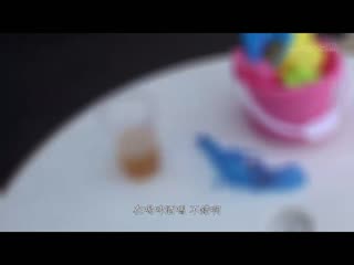 倒转魔镜号 素人妹不知道被围着看而露出大胆淫姿！ 8 素人比基尼妹子编 SDMM-122