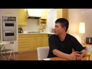 心虽然是家人，但身体却属于他人——这段微妙的关係。不可能不犯错的继母与一週的两人世界 若菜丽香 VENX-318