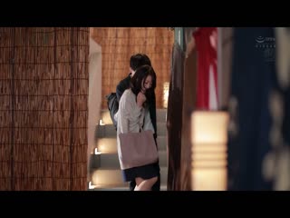 秘汤轮姦 远离都会喧嚣的混浴温泉沉溺快乐的美丽人妻。 天河水无濑 JUL-829