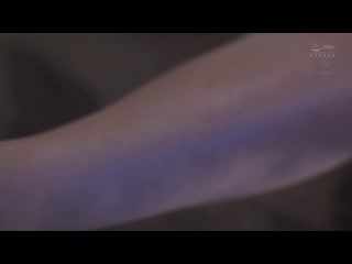 素人模特儿NTR 与上司沉溺在羞耻中的妻子惊人的外遇影像 叶爱 JUR-125