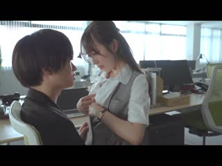 小凑四叶 初戏剧作品 自接吻开始的4职业角色扮演 STARS-765