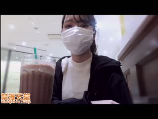 大眾眼前遙控跳蛋玩弄、野外無套抽插、初見面3P亂交高潮的美少女真緒。 FC2-PPV-2662932