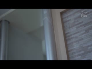 美人妻裸模NTR 丈夫以外的男人让人妻沉迷的惊人偷情影片。 明里紬 IPZZ-576