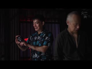 被黑道监禁，堕入春药乱交的华奢女友，只能相信她一週。 逢泽美优 DASS-576