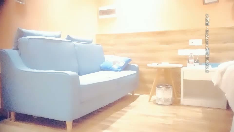 2020.10.21【七天高端外围】3000约极品小仙女，清纯甜美00后小萝莉，白嫩软萌花式啪啪，高清源码录制