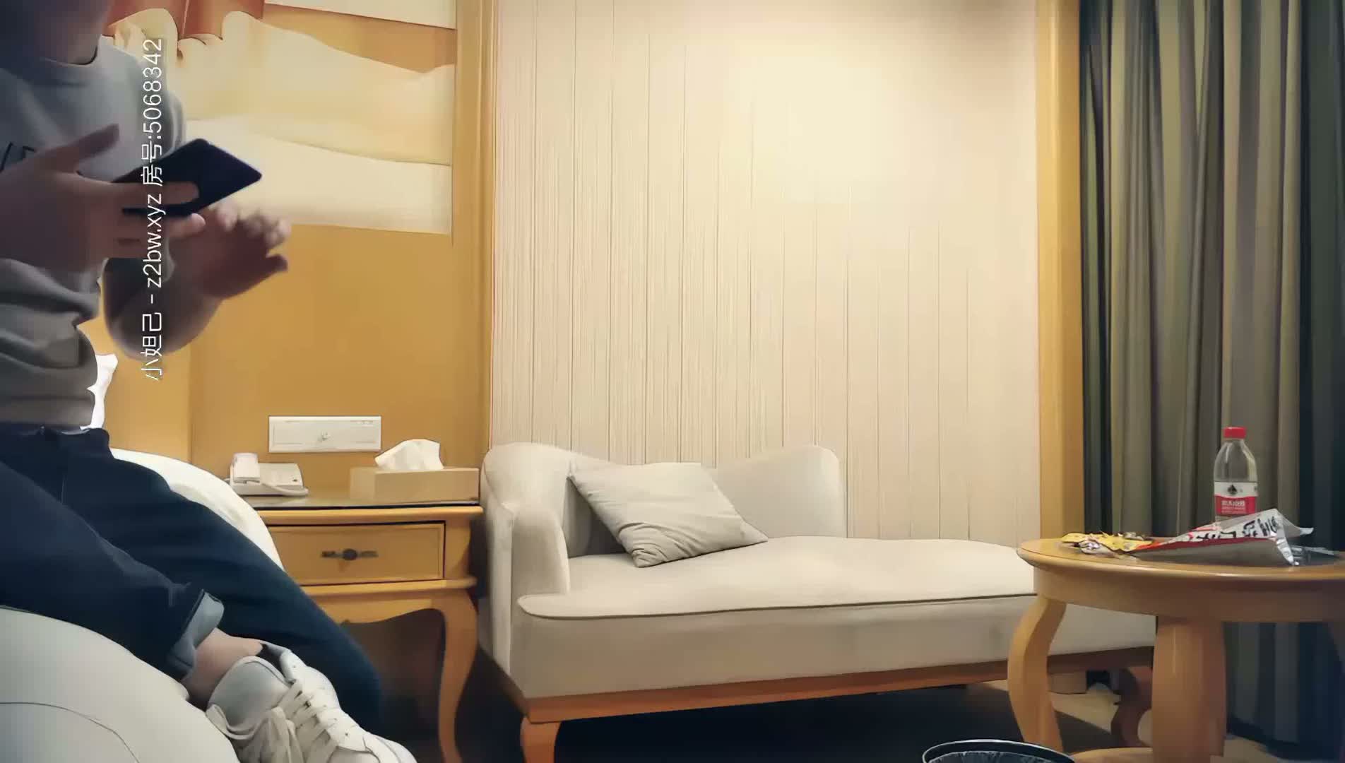 【AI高清2K修复】七小天探花约了个性感短裙妹子啪啪，特写摸逼口交抬腿侧入抽插猛操