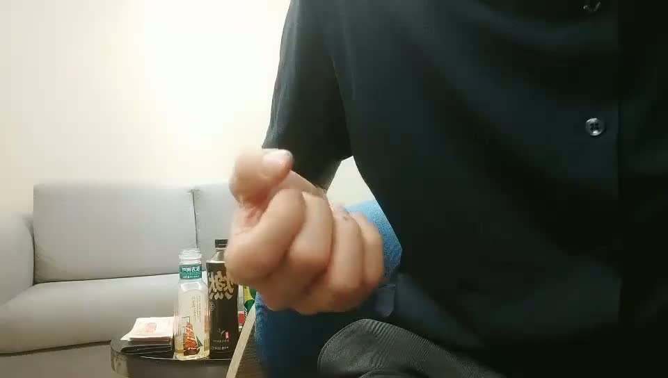 2021-6-14 91沈先森嫖娼大师带你找外围，来两妹子留下白衣妹，特写口交大屌双腿肩上扛，侧入大力抽插猛操