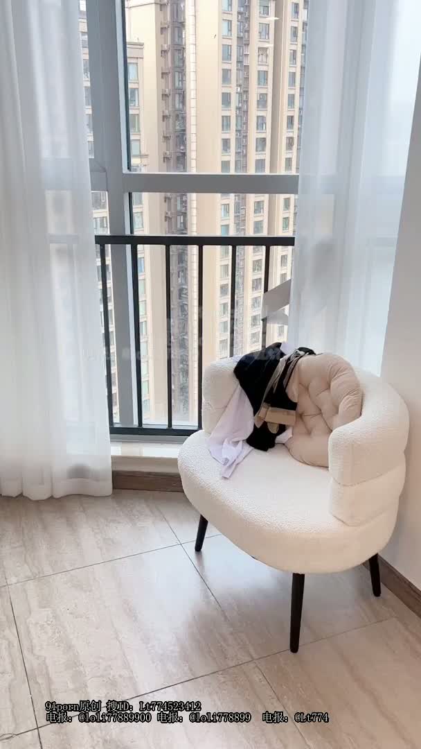 0524和职业装丝袜嫂子偷情第一部全程lo鞋
