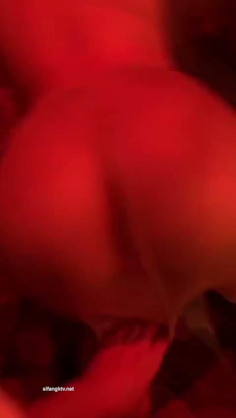 040